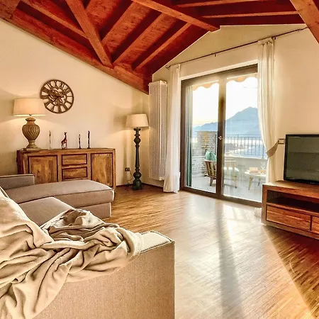 View Penthouse By Interhome Dervio